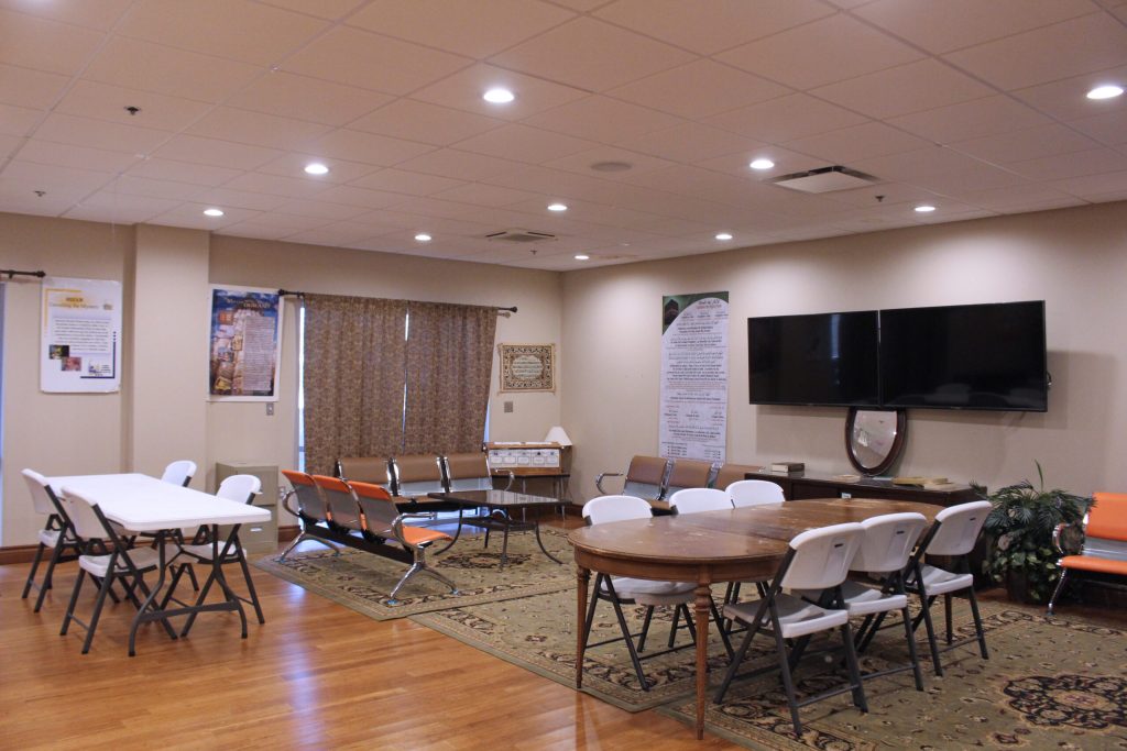 womens-common-area-scaled